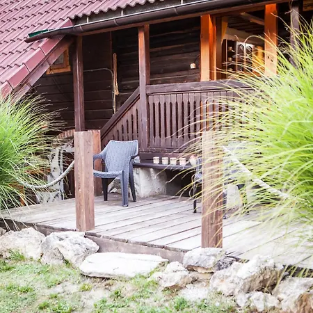 בית נופש Petruskov Dvor *