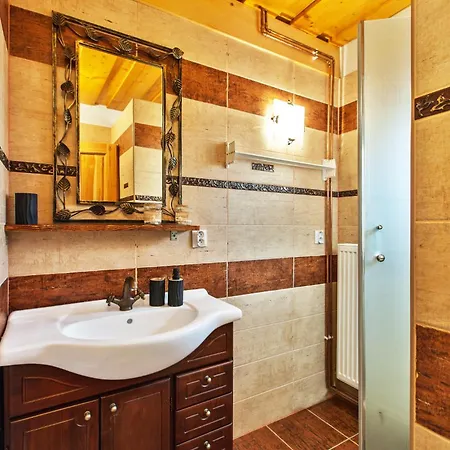 Petruskov Dvor ברזנו